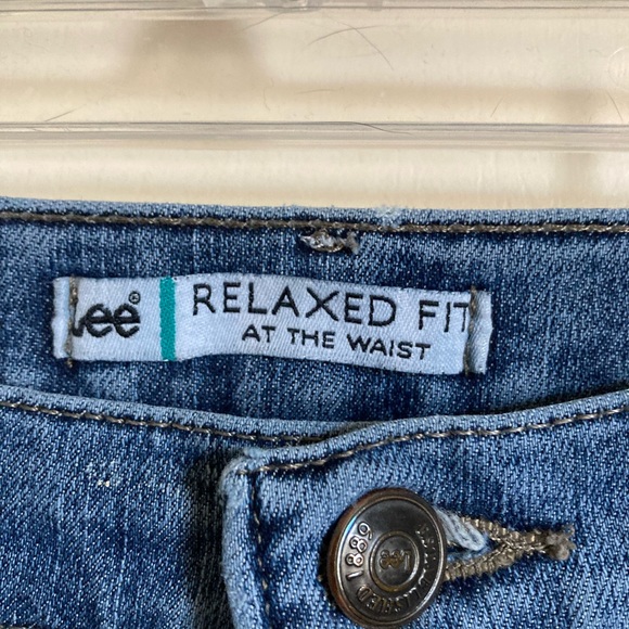 🌞Lee Relaxed Fit at the Waist Medium Wash Denim Jeans #Gy - Picture 2 of 10
